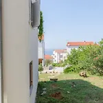 Apartment And Janja Primosten