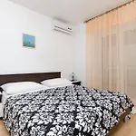 And Janja Apartment
