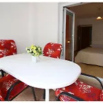 And Janja Apartment