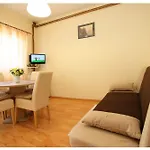 And Janja Apartment *
