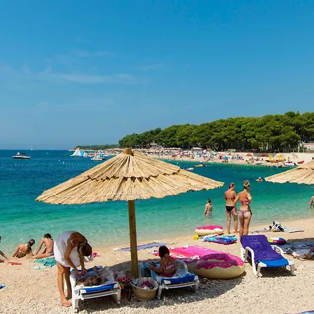 Апартаменты And Janja *