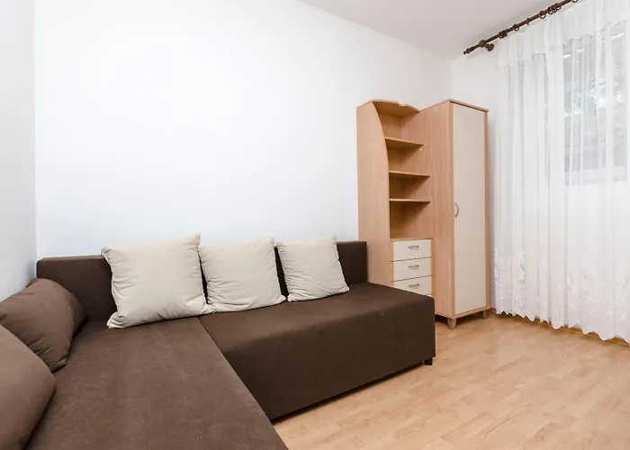 Apartment And Janja Primosten