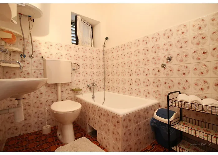 And Janja Apartment Primosten